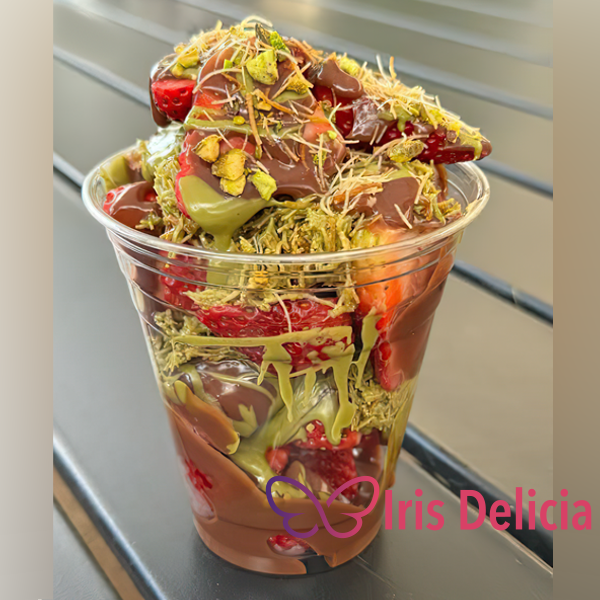 Клубника в дубайском шоколаде №5 фото