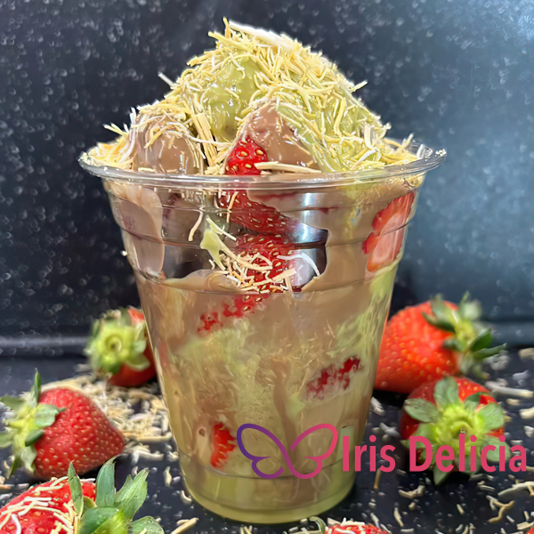 Клубника в дубайском шоколаде №14 фото